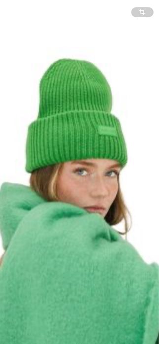 Шапочка жіноча фірмова N&M