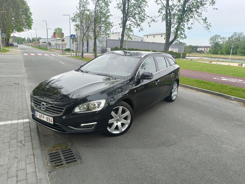 Volvo V60 Ocean Race D4 181KM 100% bezwypadkowy lakier oryginał