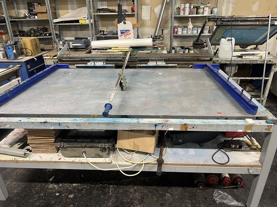 Sprzedam stół do sitodruku ze wspomaganiem rakla , duży