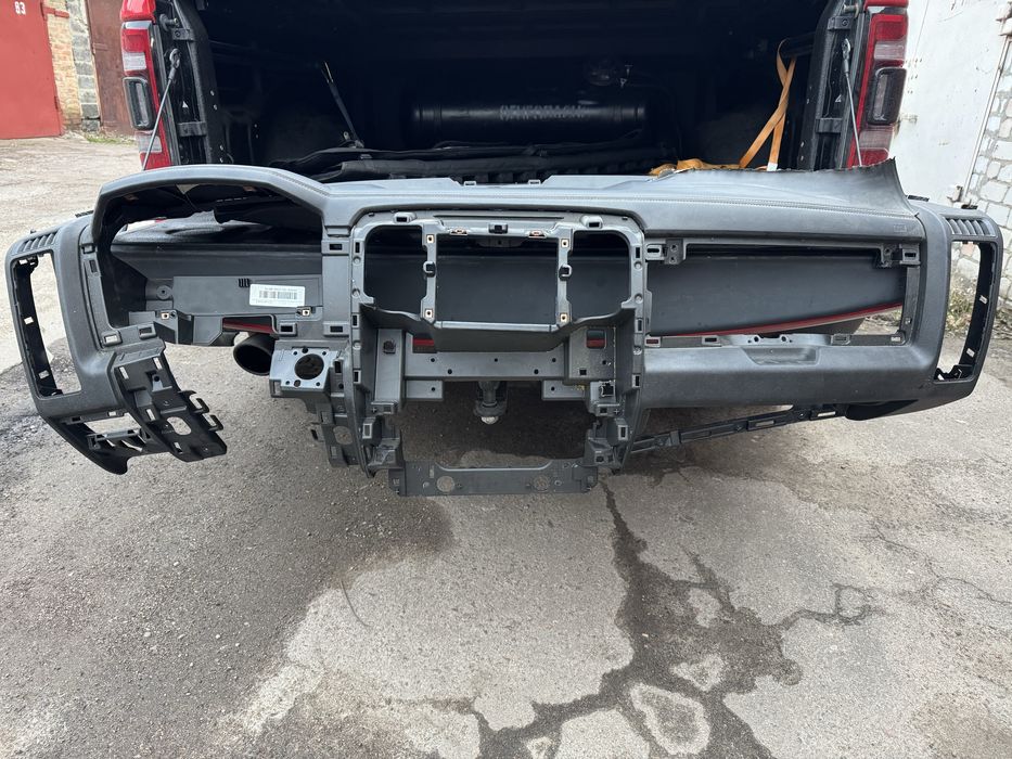 Панель, торпедо Dodge Ram 1500 Limited