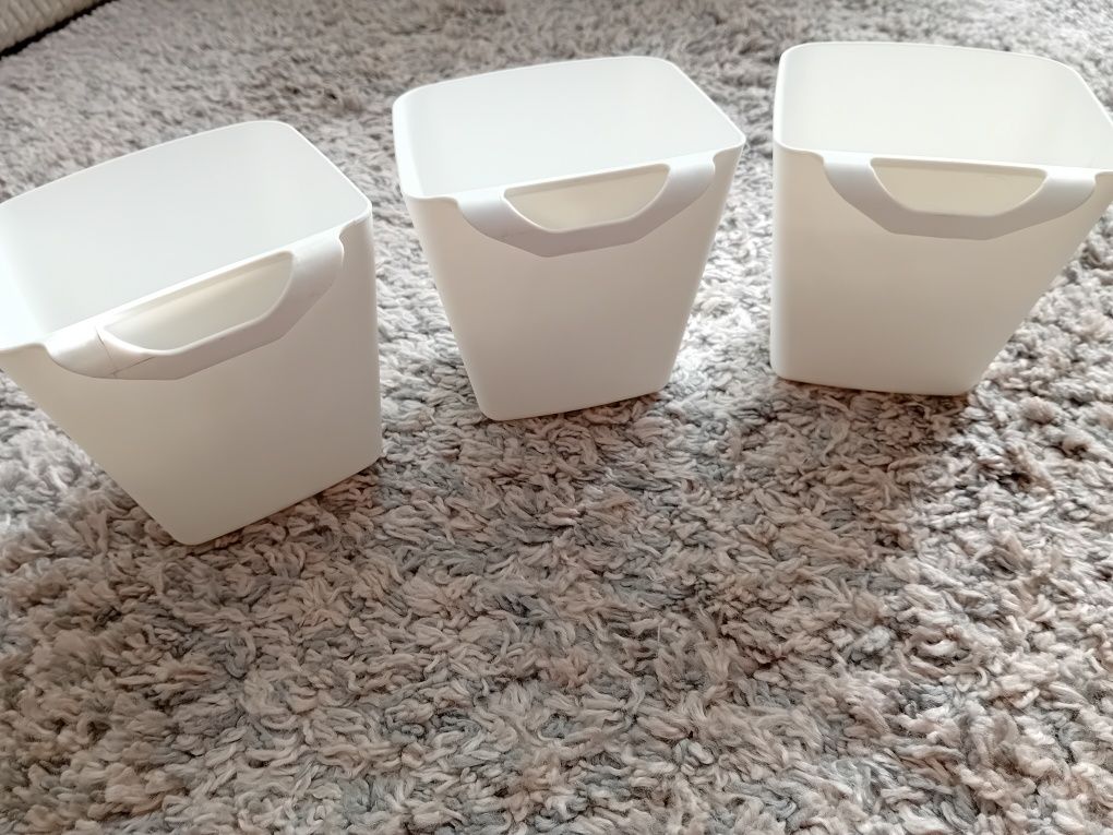 Ikea sunnersta pojemniki białe