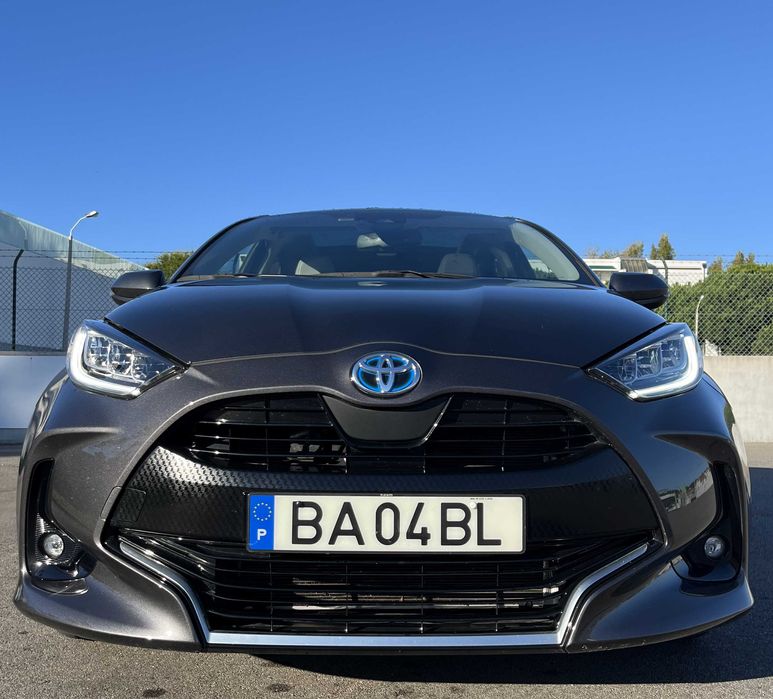 Toyota Yaris 1.5 HDF Hybrid 2023 – Excelente Estado