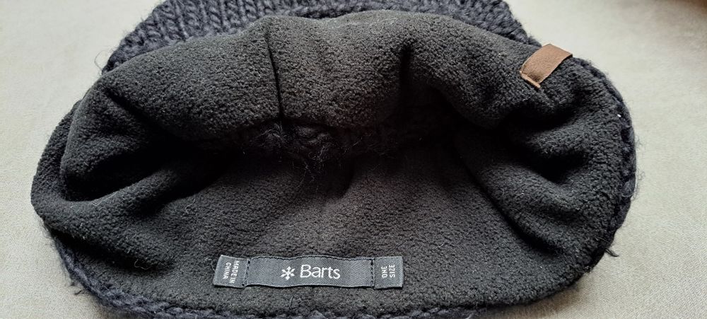 Czapka z daszkiem wełniana Barts