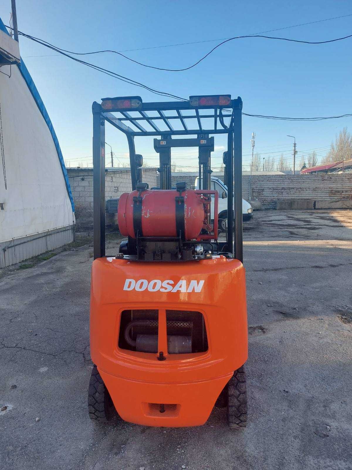 Вилочний навантажувач бу Doosan G15S-5, автонавантажувач 1500 кг