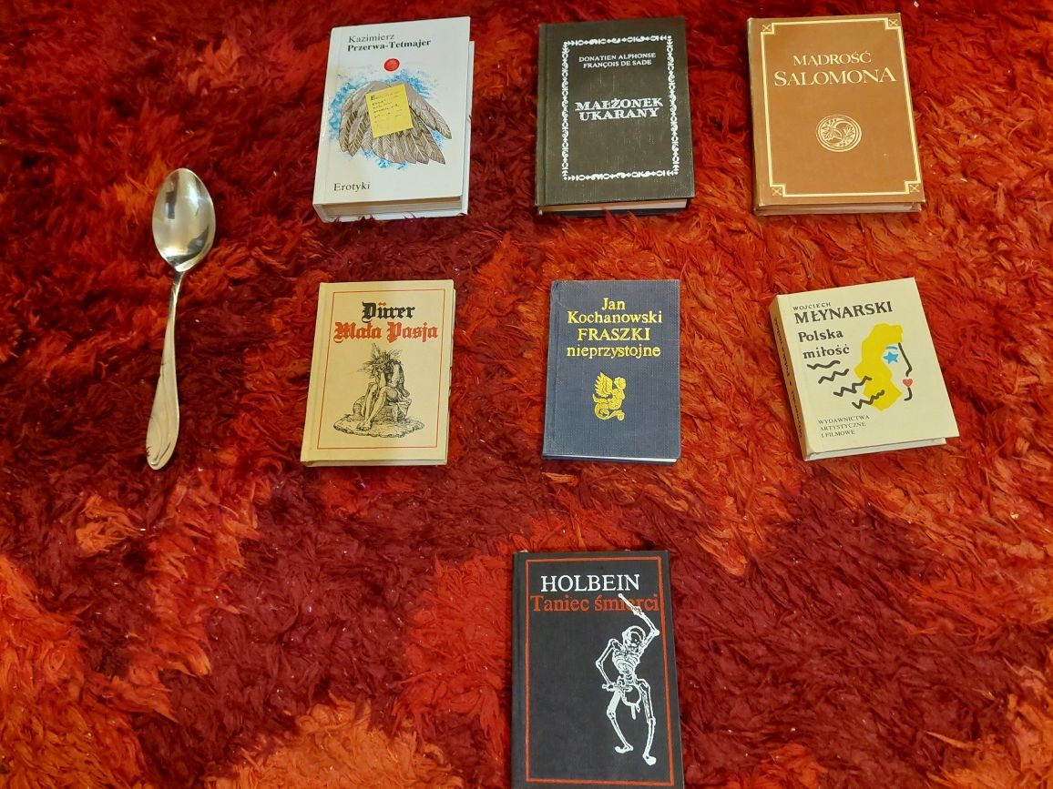 Książki miniatury / malutkie książeczki / 7  książeczek mini