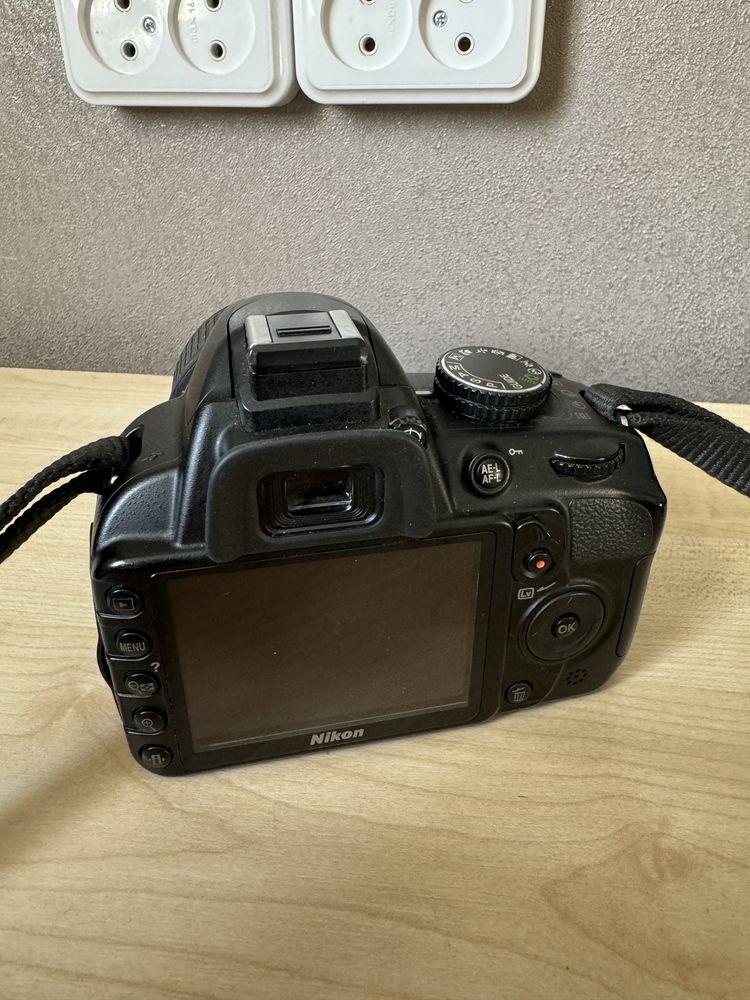 Продам Nikon d3100 з двома обʼєктивами