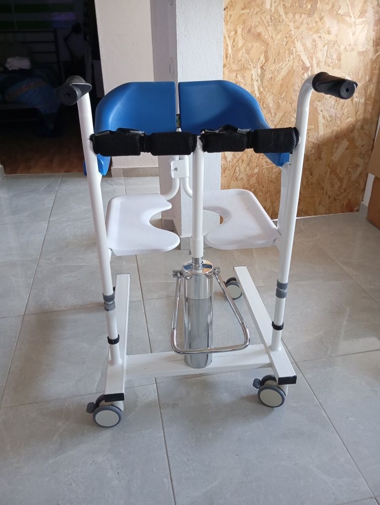 Cadeira de apoio e multifunções