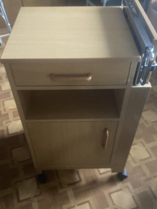 Szafka Przyłóżkowa