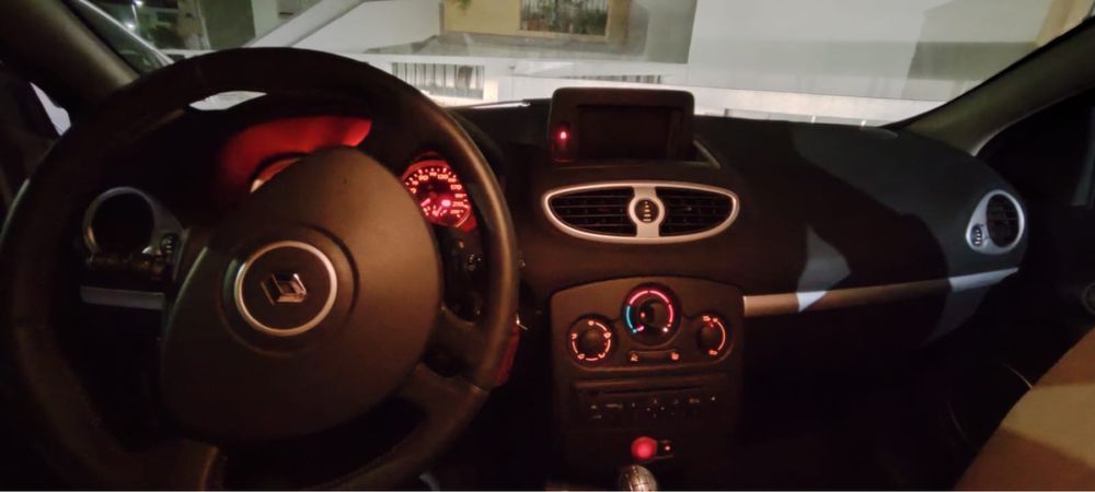 Renault clio versao TOMTOM