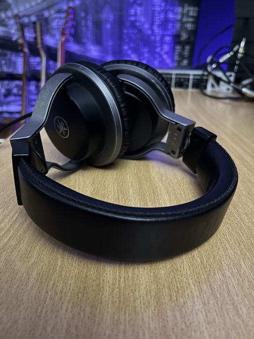 Headphones Yamaha HPH MT7