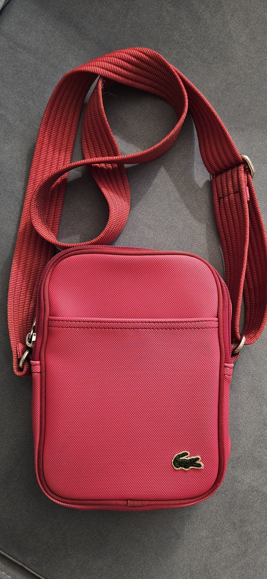 Torebka damska firmy Lacoste
