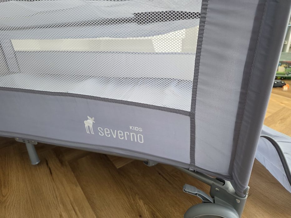 Łóżeczko turystyczne skladane