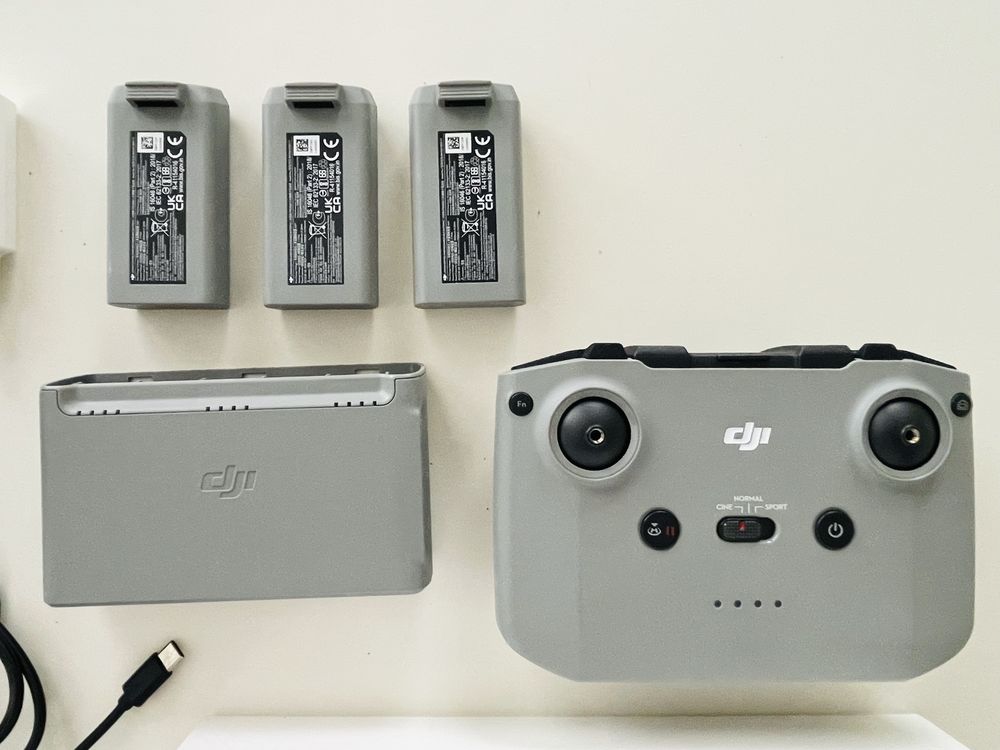 Zestaw DJI Mini 2 Fly More Combo - nowy dron