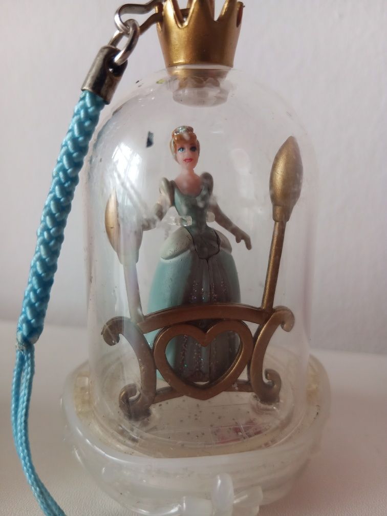 Brinquedo Disney 3 globos 8cm Princesa Bela Cinderela e Pequena Sereia