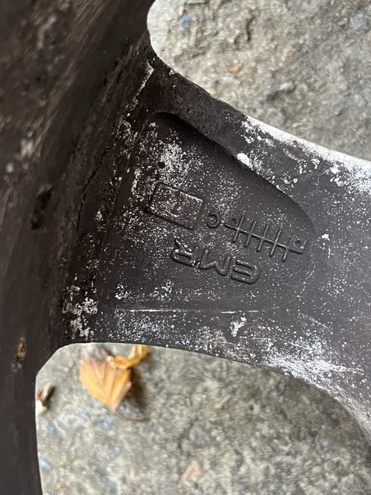 Продам шини диски отличное состояние оригинал датчики давления зима 17