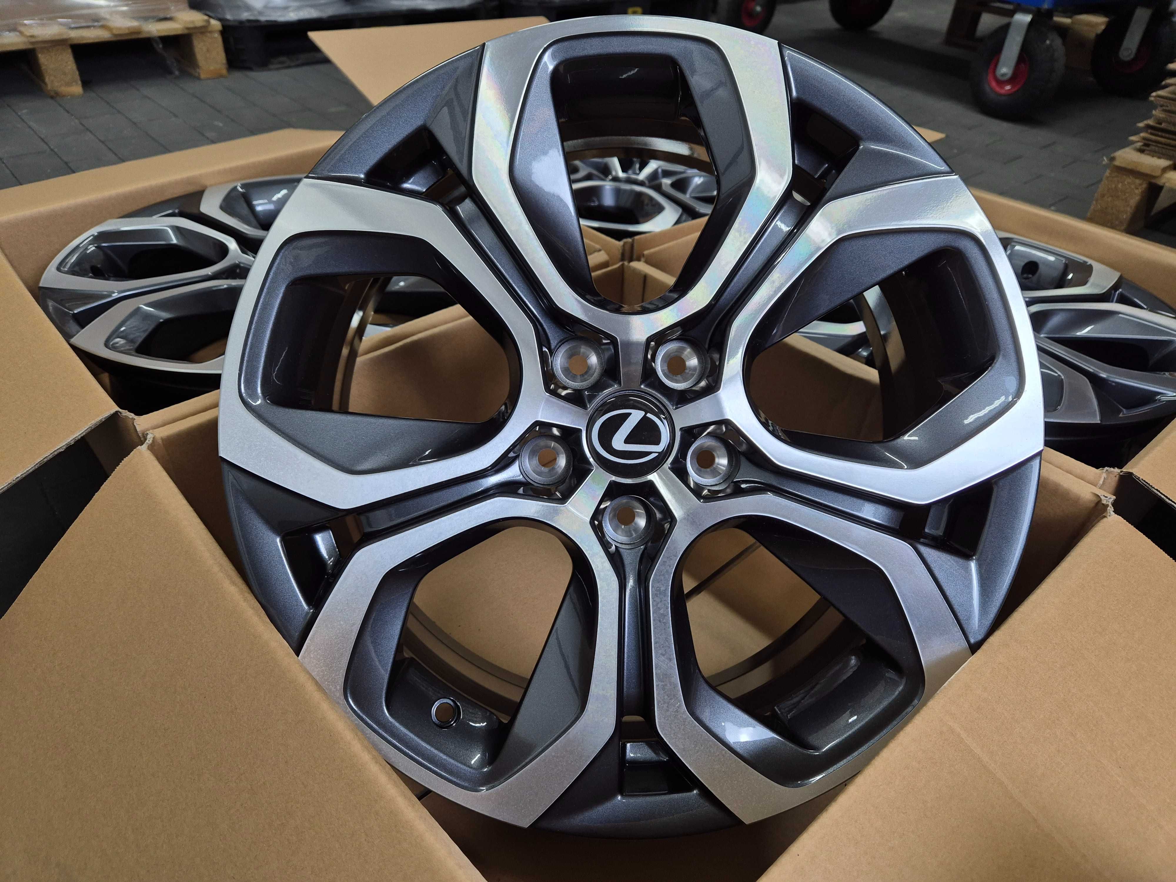 Felgi 18 LEXUS ES, GS, IS, NX, UX, LS 5x114,3