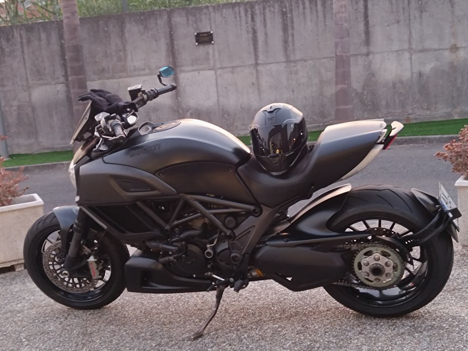 Ducati Diavel 1200 Carbon