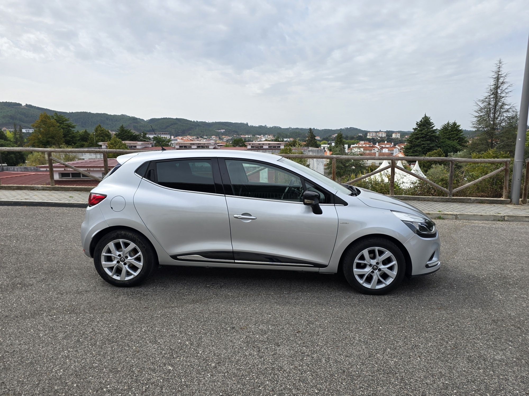 Renault Clio 1.5 DCI Limited 90cv Nacional 2019 1 Dono Como Novo