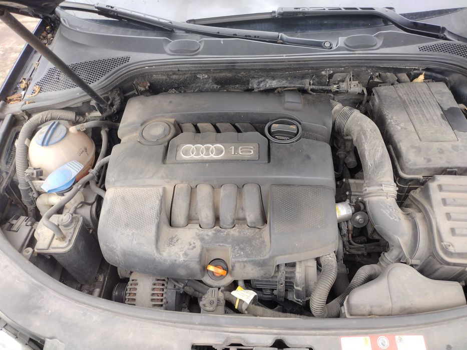 Audi a3 8P części używane przód maska zderzak silnik BSE skrzynia FVH