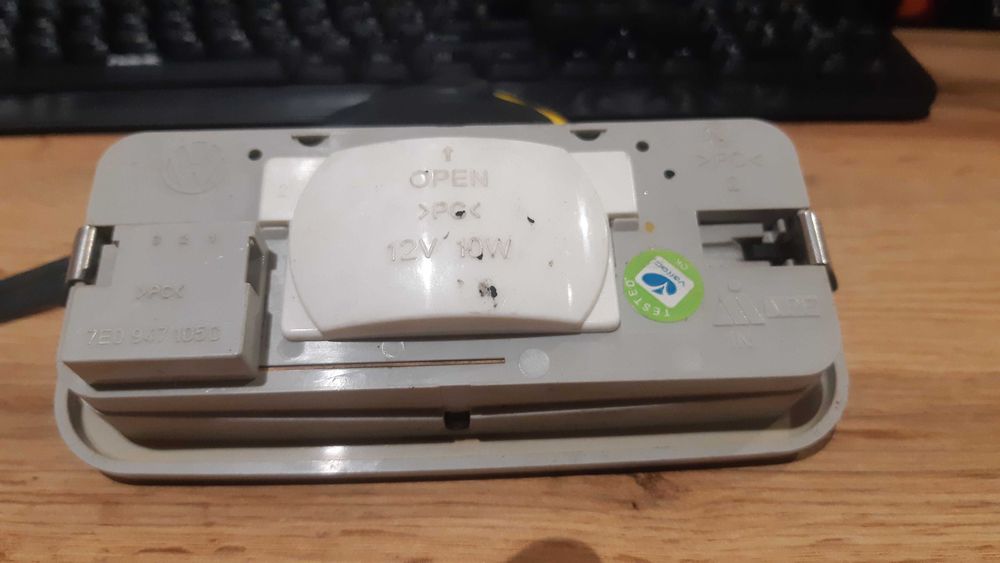 Плафон Vw T5 салона 7E0947105C буди кузова VW Volkswagen t5