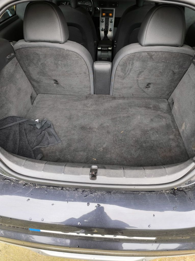 Volvo C30 usado motor novo