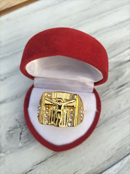 Piękny Sygnet z Jezusem na krzyżu OKAZJA