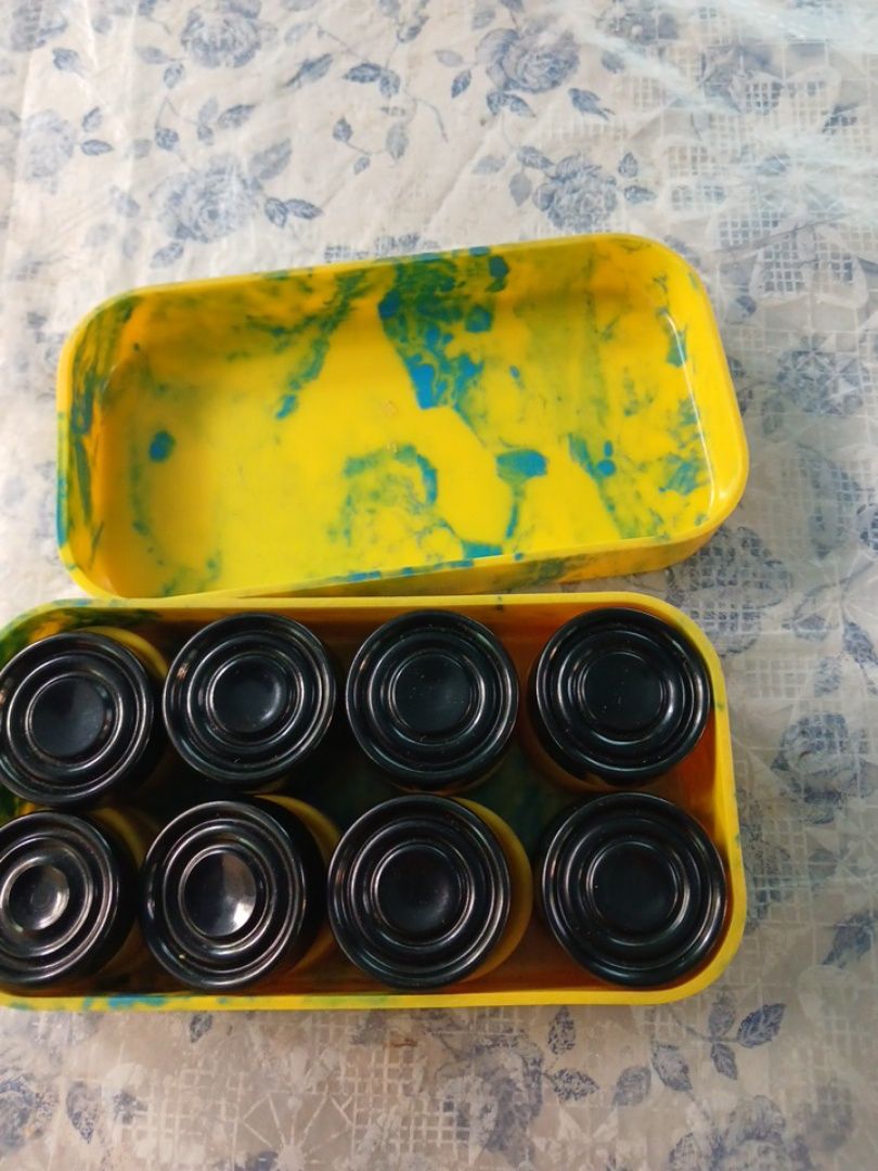 Шашки в наявності