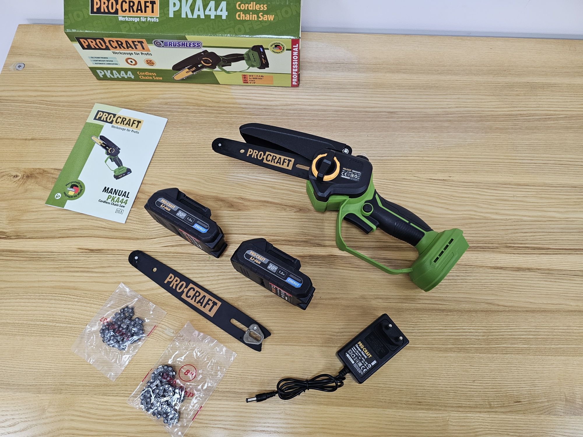 ProCraft PKA44 Мини Пила Аккумуляторная +2Акб+2Шины+2Цепи Подача масла