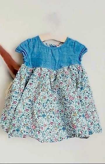 sukienka niemowlęca ,,Next''    na 68 cm