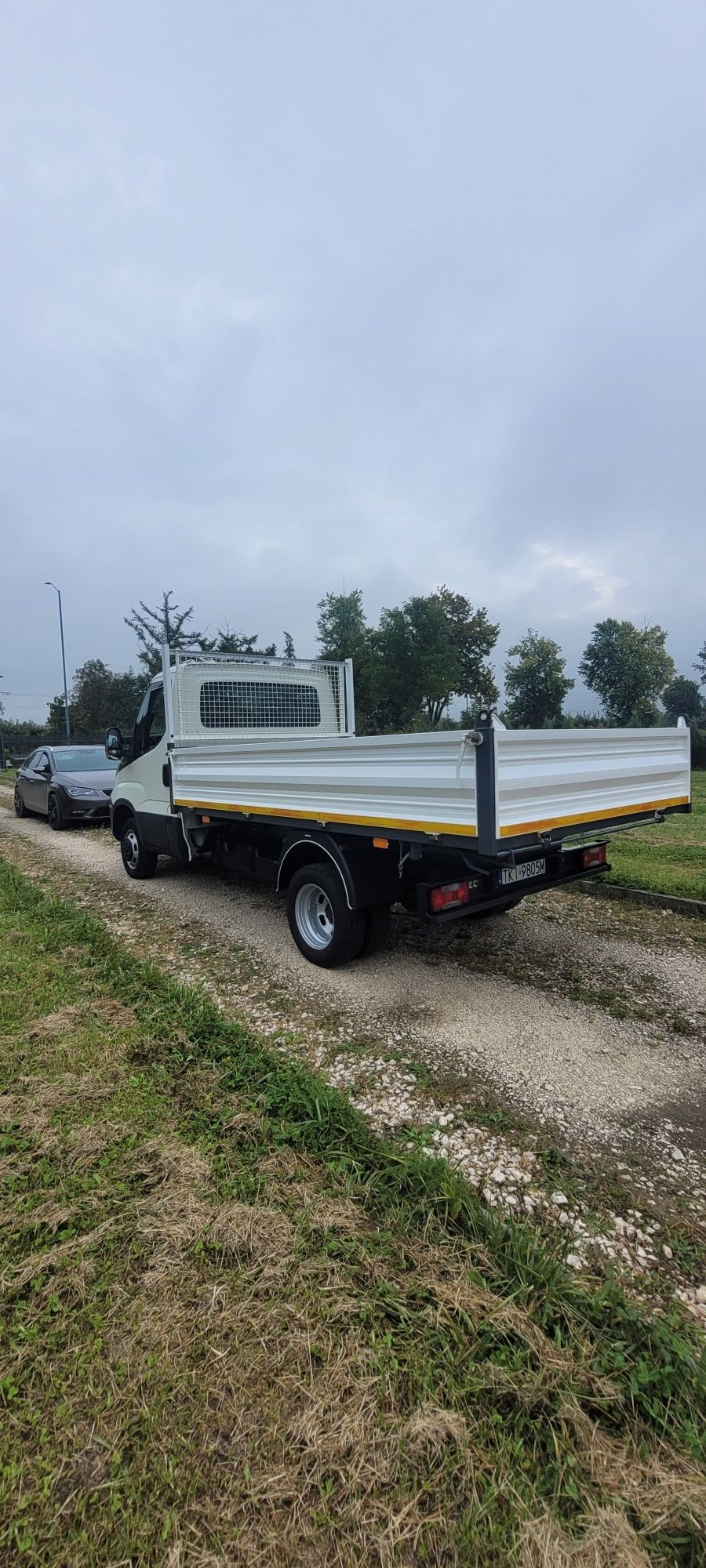 Wynajem wywrotka iveco