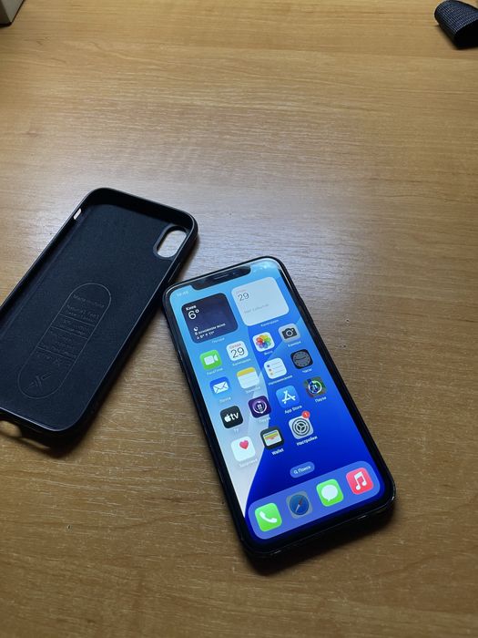 iPhone XR 128 gb 100%АКБ