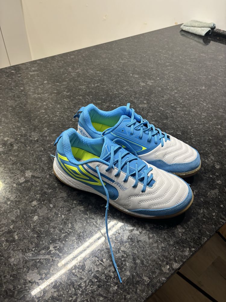 Umbro Pro 5 bump 44