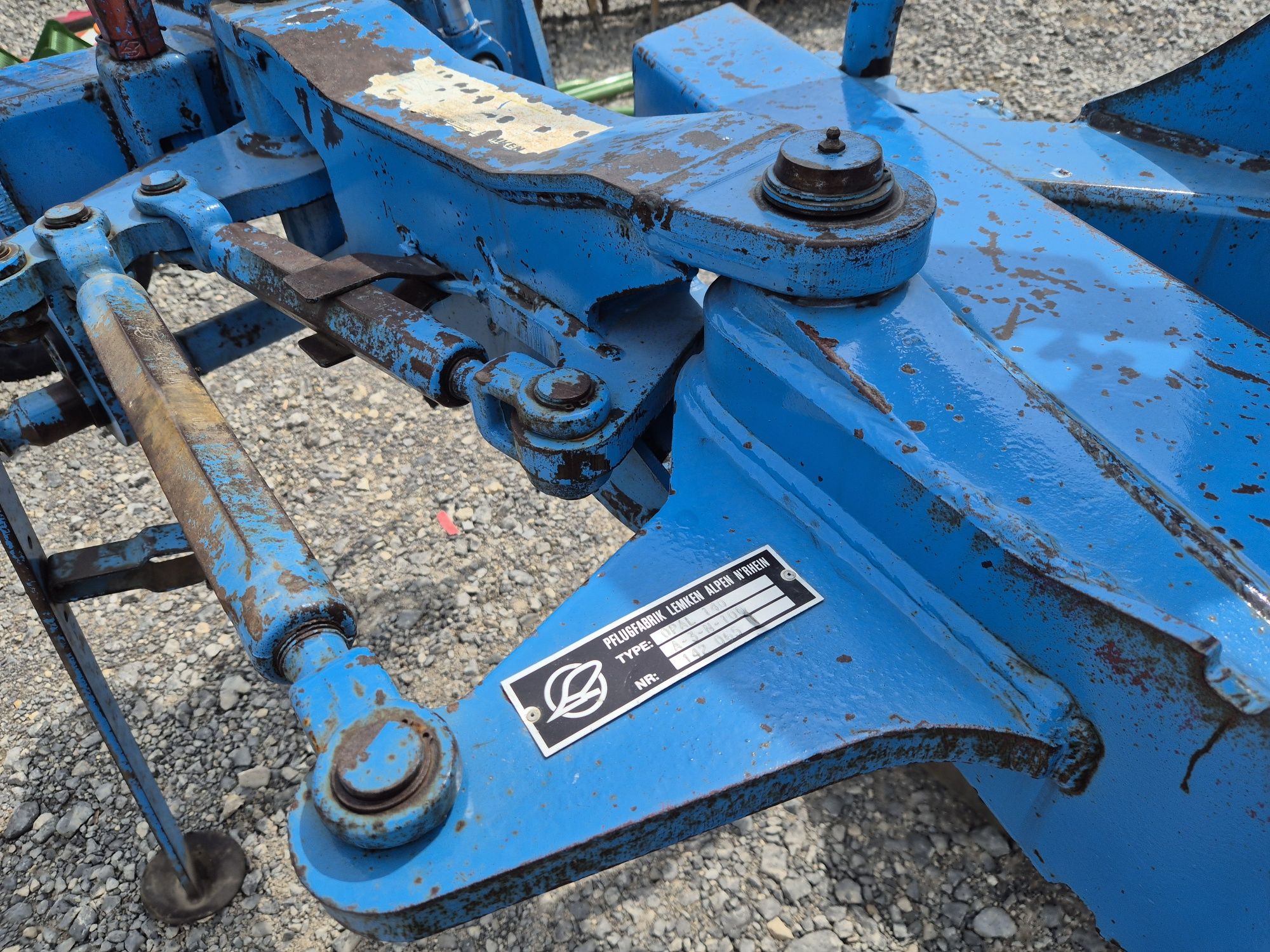 Plug lemken opal 140 4 skiby 110 lekki 3+1 Przedpłużki