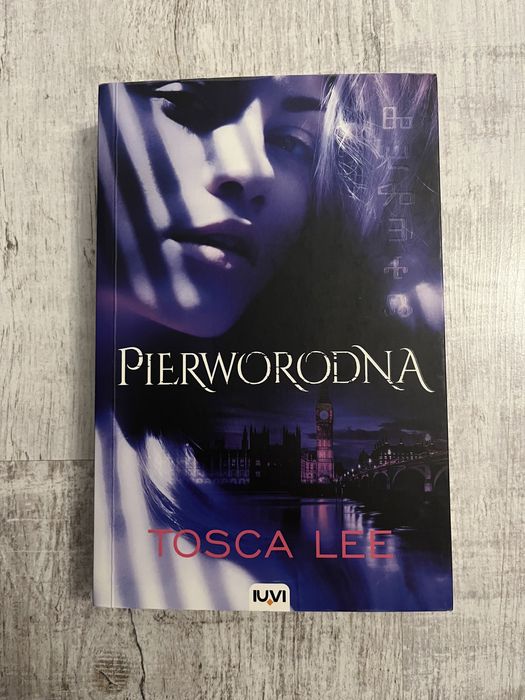 Książka „Pierworodna”
