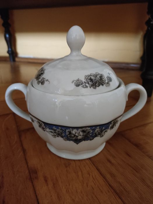 Cukiernica Giesche przedwojenna porcelana prl