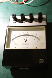 Woltomierz  analogowy PRL firmy ERA typu LM-1