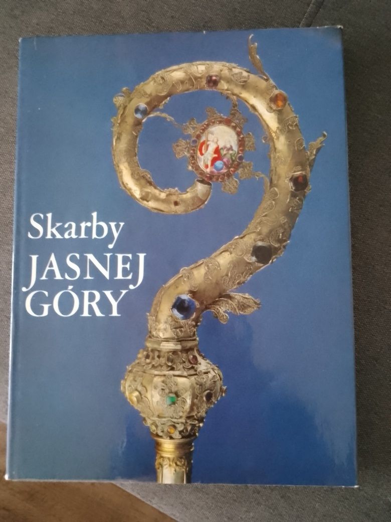 Książka -album Skarby Jasnej Góry