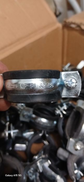 Abracadeiras 32-36 M/10 -M/8 com borracha