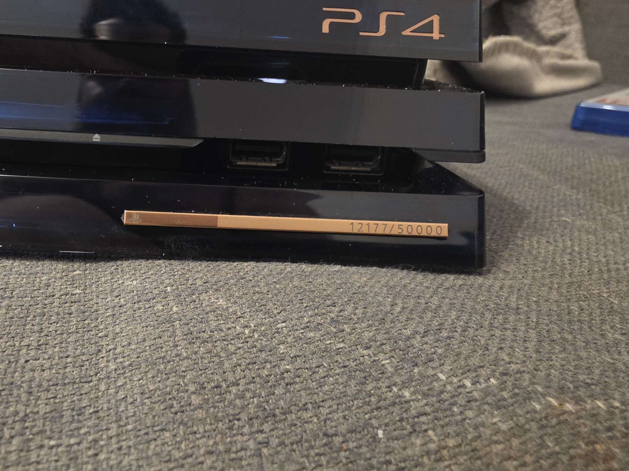 Playstation 4 Pro 500 Million Edição Limitada - FW 9.0