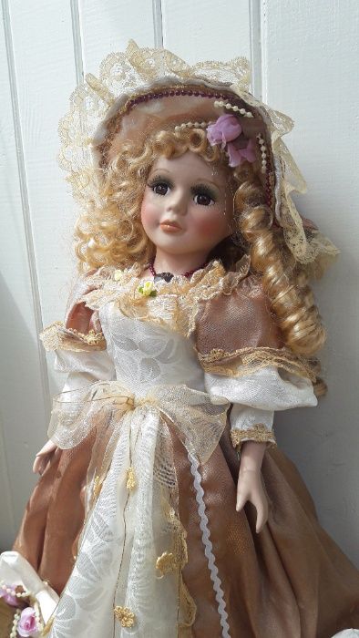 Фарфорова лялька 45см. у вінтажному стилі