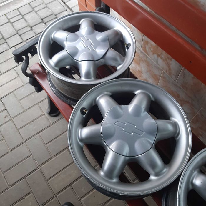 Диски колісні Нива Шевроле R 15