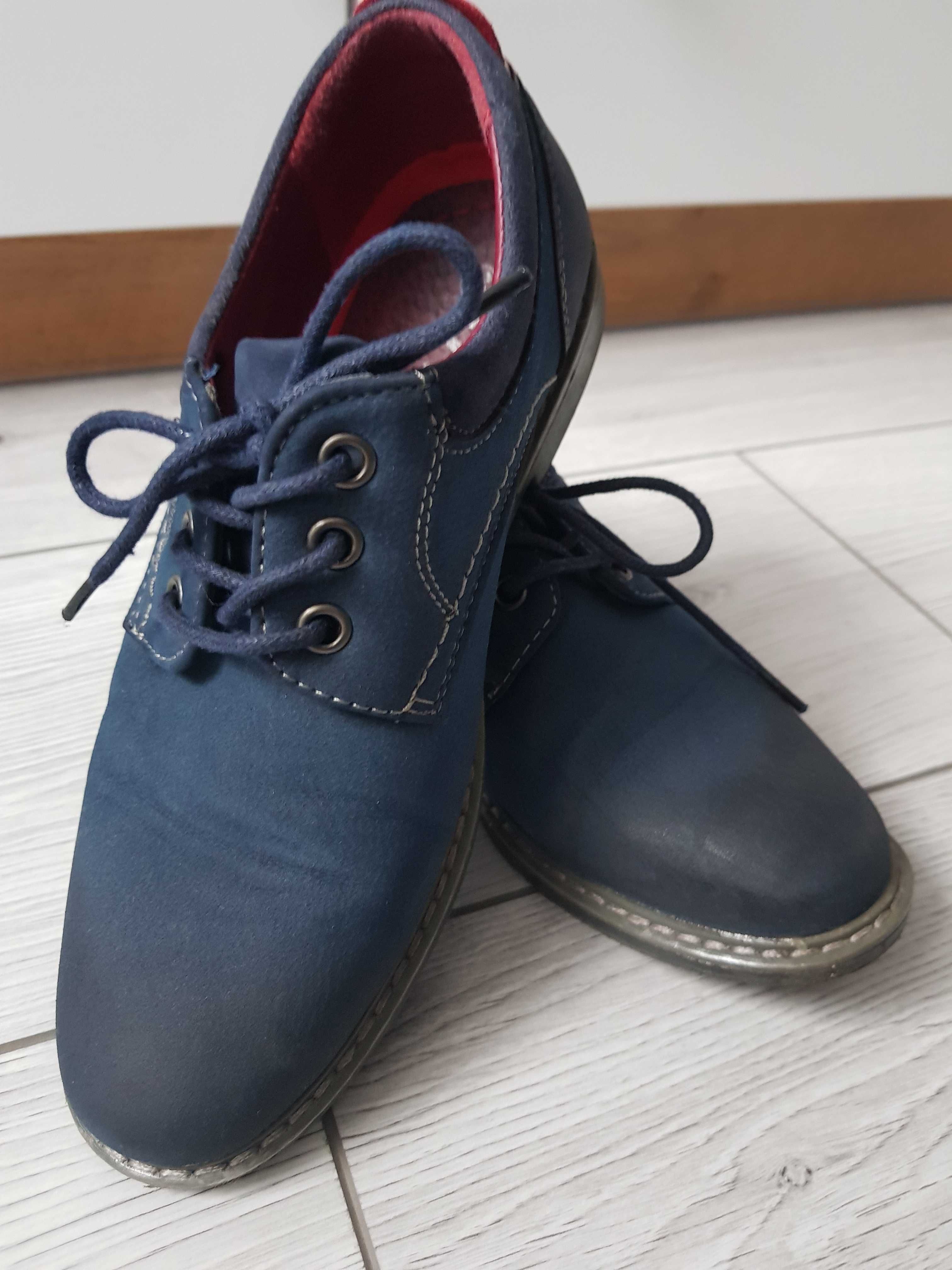 Buty chlopiece, granatowe, do komunii, rozmiat 35