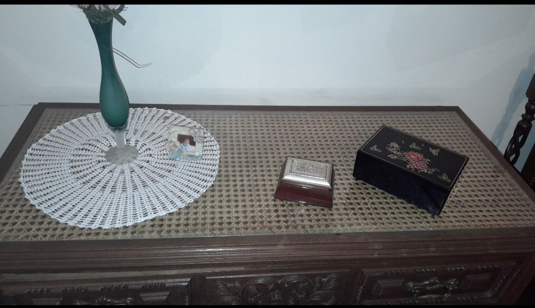 Mobília de quarto completa séc XVI