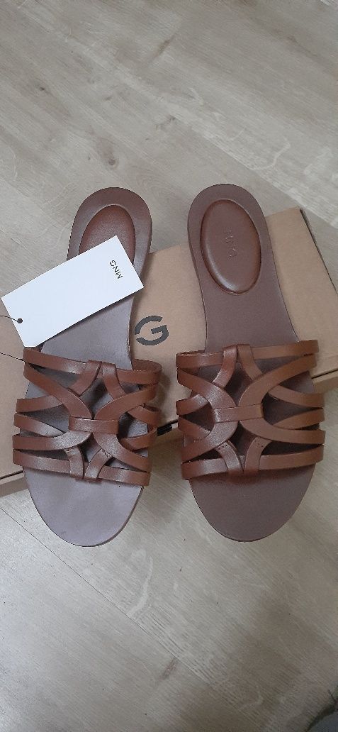 Кожаные шлепанцы Mango.38р.