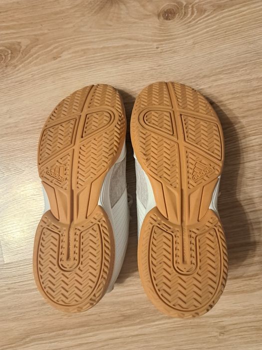 Damskie buty halowe adidas rozm. 40