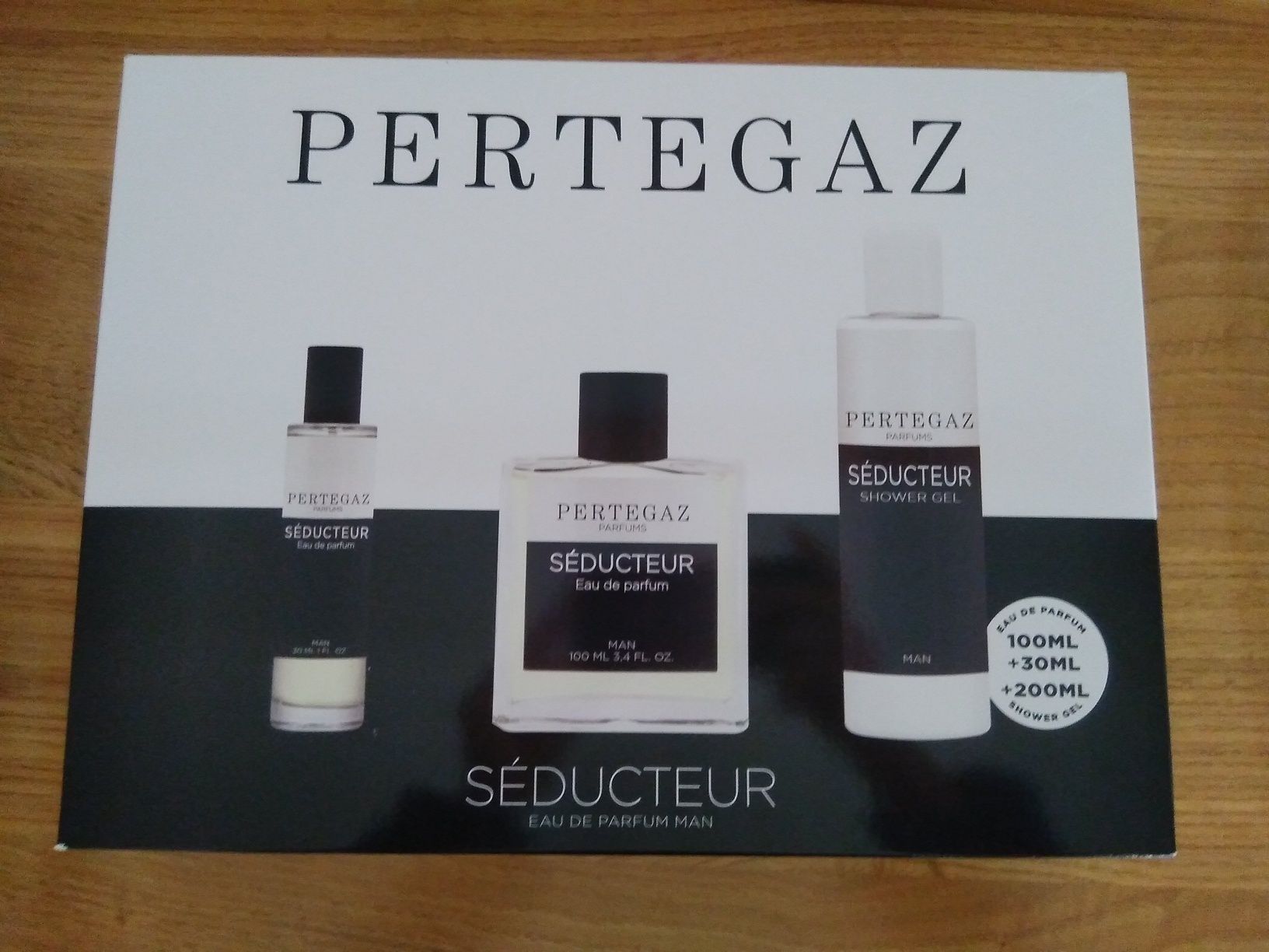 Conjunto de perfumes PERTEGAZ novo e embalado