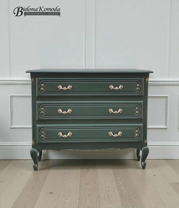 Piękna komoda ludwikowska po odnowieniu butelkowa zieleń złoto