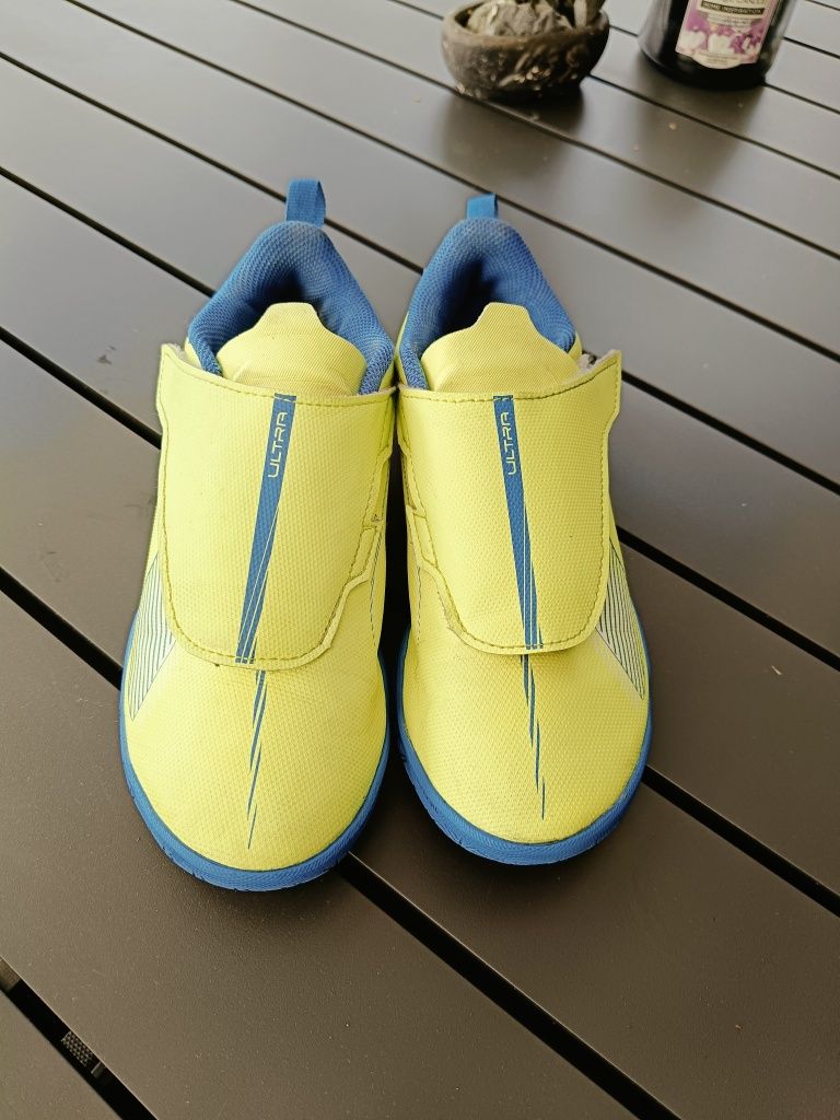 Halówki PUMA r. 33