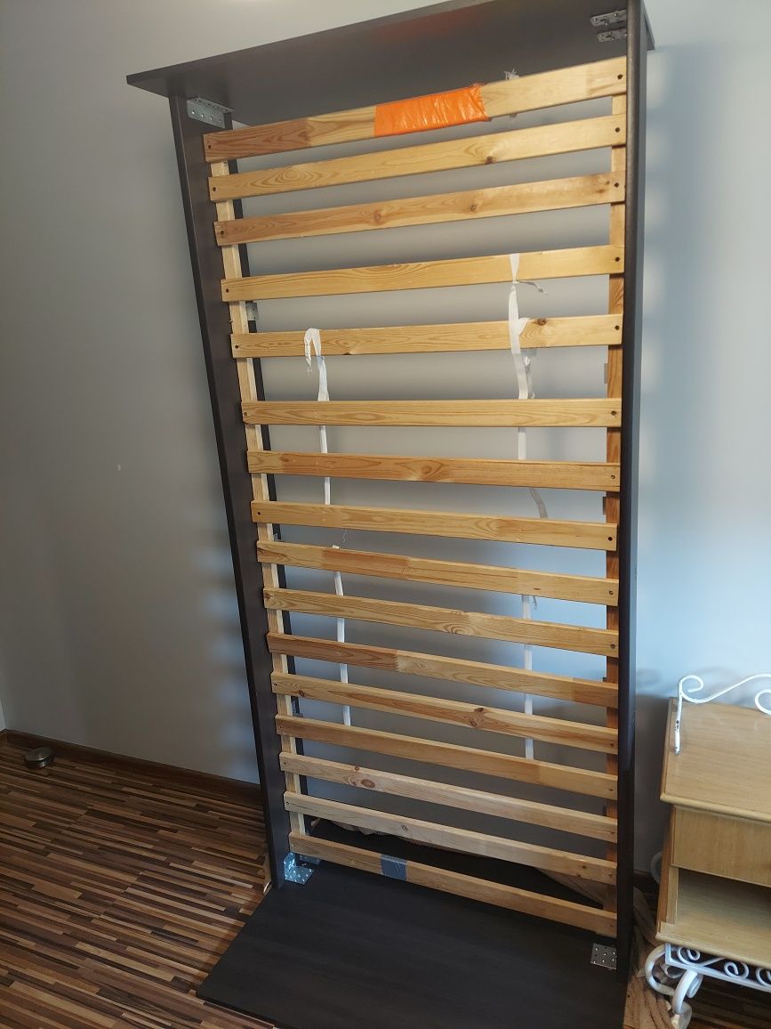 Łóżko jednoosobowe z materacem (90x200cm)