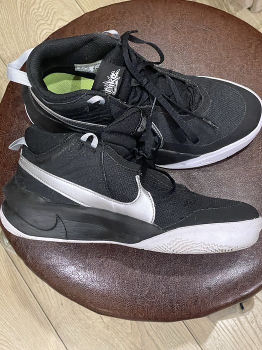 Продаж кросівки на 24 см